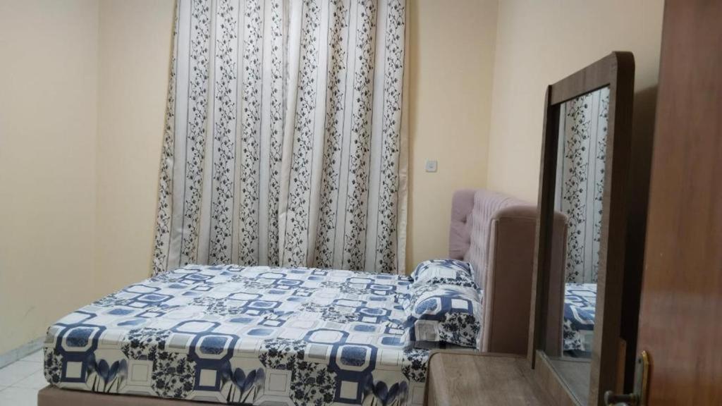 Holiday Home 2 Bedrooms Apartment For Family Only Sardzsa Kültér fotó