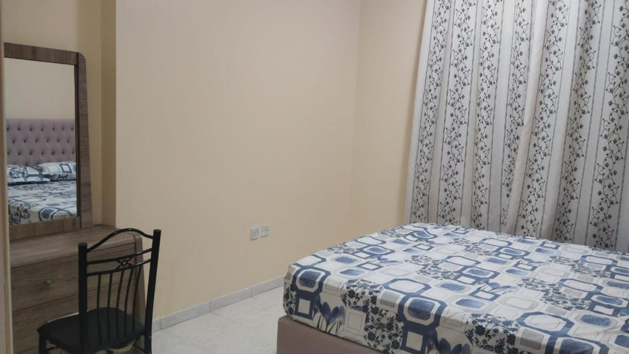 Holiday Home 2 Bedrooms Apartment For Family Only Sardzsa Kültér fotó